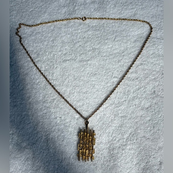 Vintage Brutalist Textured Gold Tone Estate Pendant Necklace - Picture 2 of 5